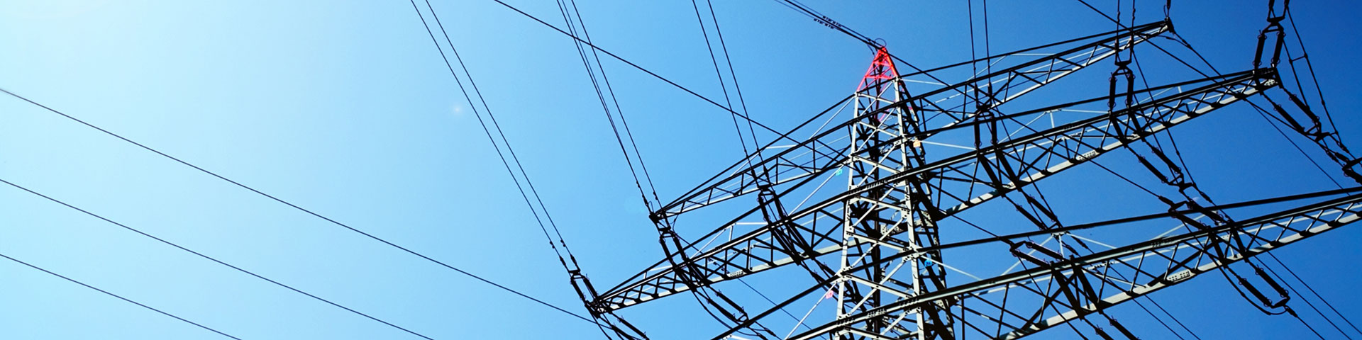Strommast symbolisiert das Thema Energie
